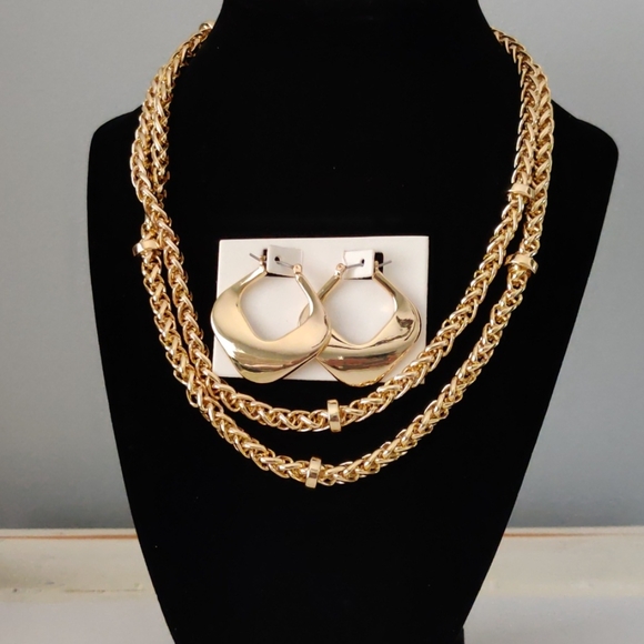 Dana Buchman Jewelry - Dana Buchman gold set 🌴🌴🌴